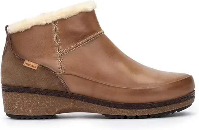 PIKOLINOS womens Flat Ankle Boots Leather Granada for Woman Color Castor